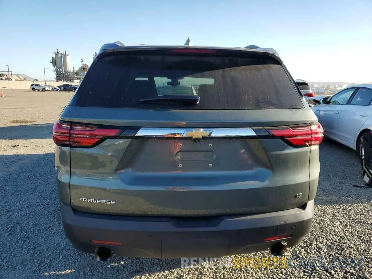 6 Photograph of a damaged car 1GNERHKW2NJ122329 CHEVROLET TRAVERSE 2022