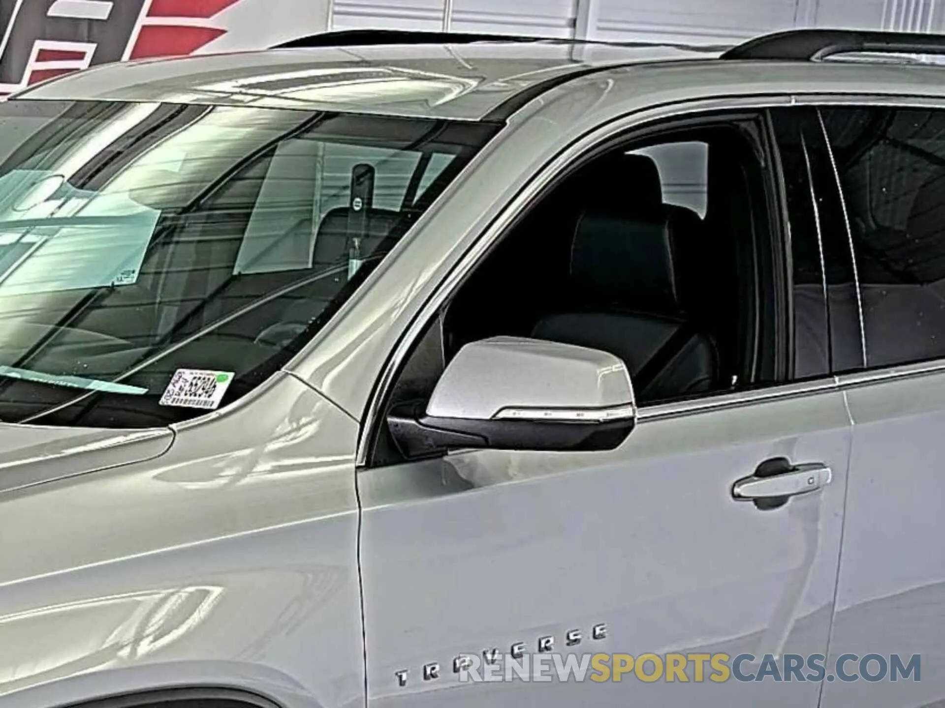 10 Photograph of a damaged car 1GNERHKW3NJ142590 CHEVROLET TRAVERSE 2022