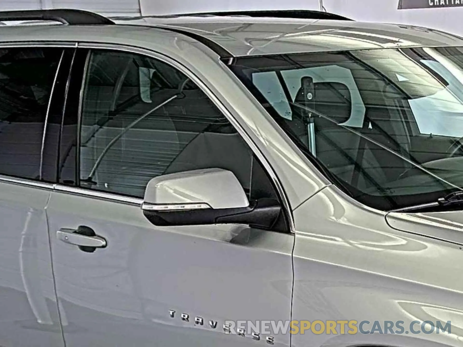 32 Photograph of a damaged car 1GNERHKW3NJ142590 CHEVROLET TRAVERSE 2022