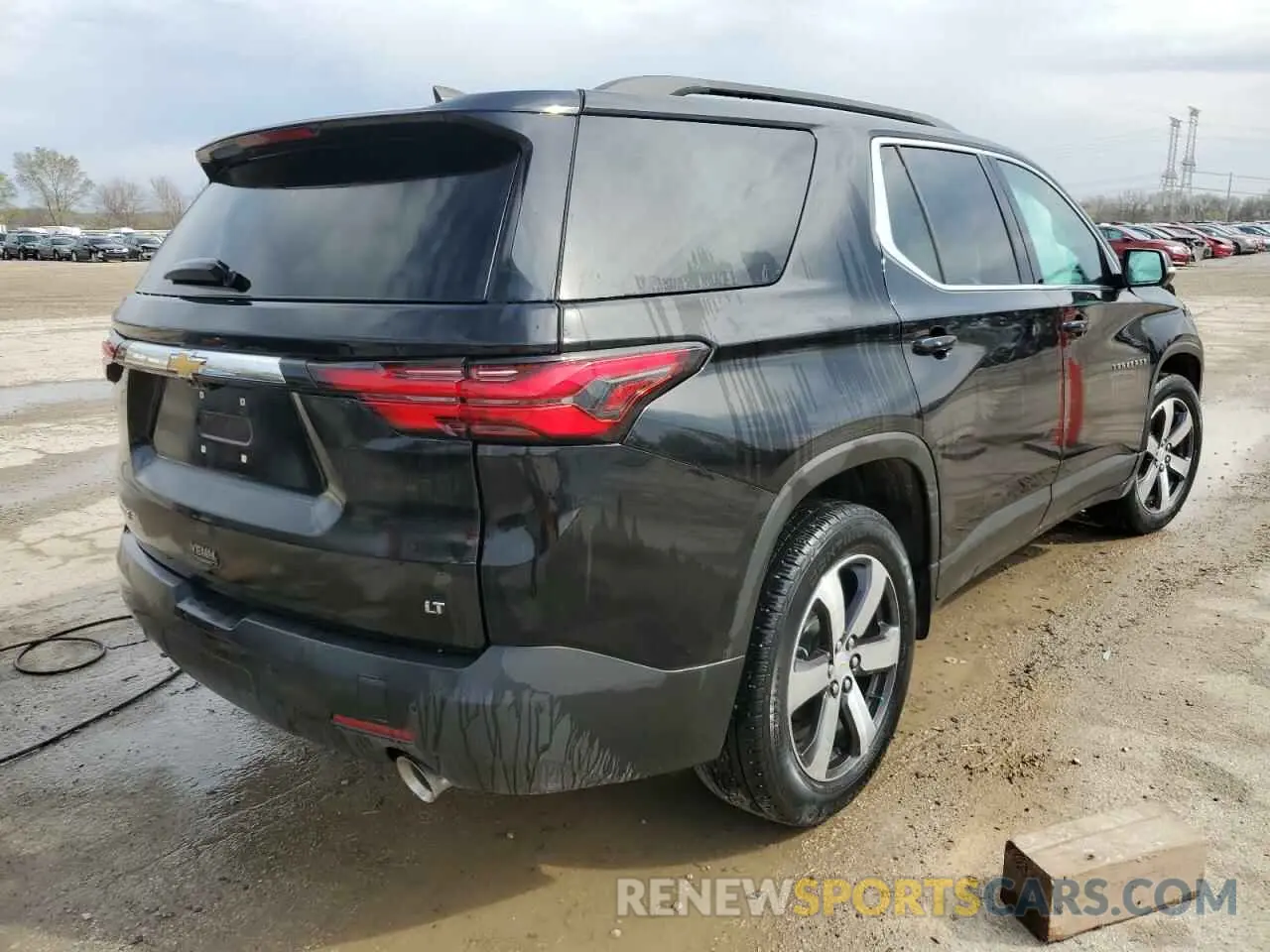 3 Photograph of a damaged car 1GNERHKW8NJ113120 CHEVROLET TRAVERSE 2022