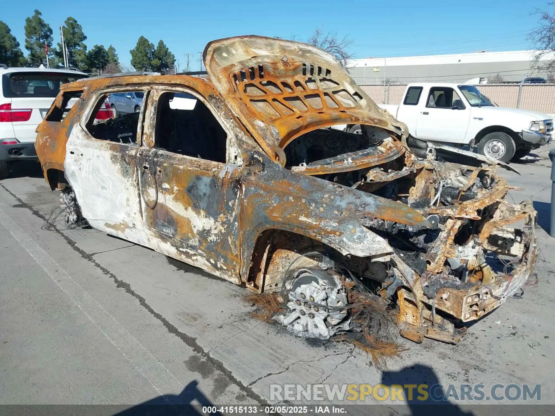 1 Фотография поврежденного автомобиля 1GNERJKW1NJ187647 CHEVROLET TRAVERSE 2022