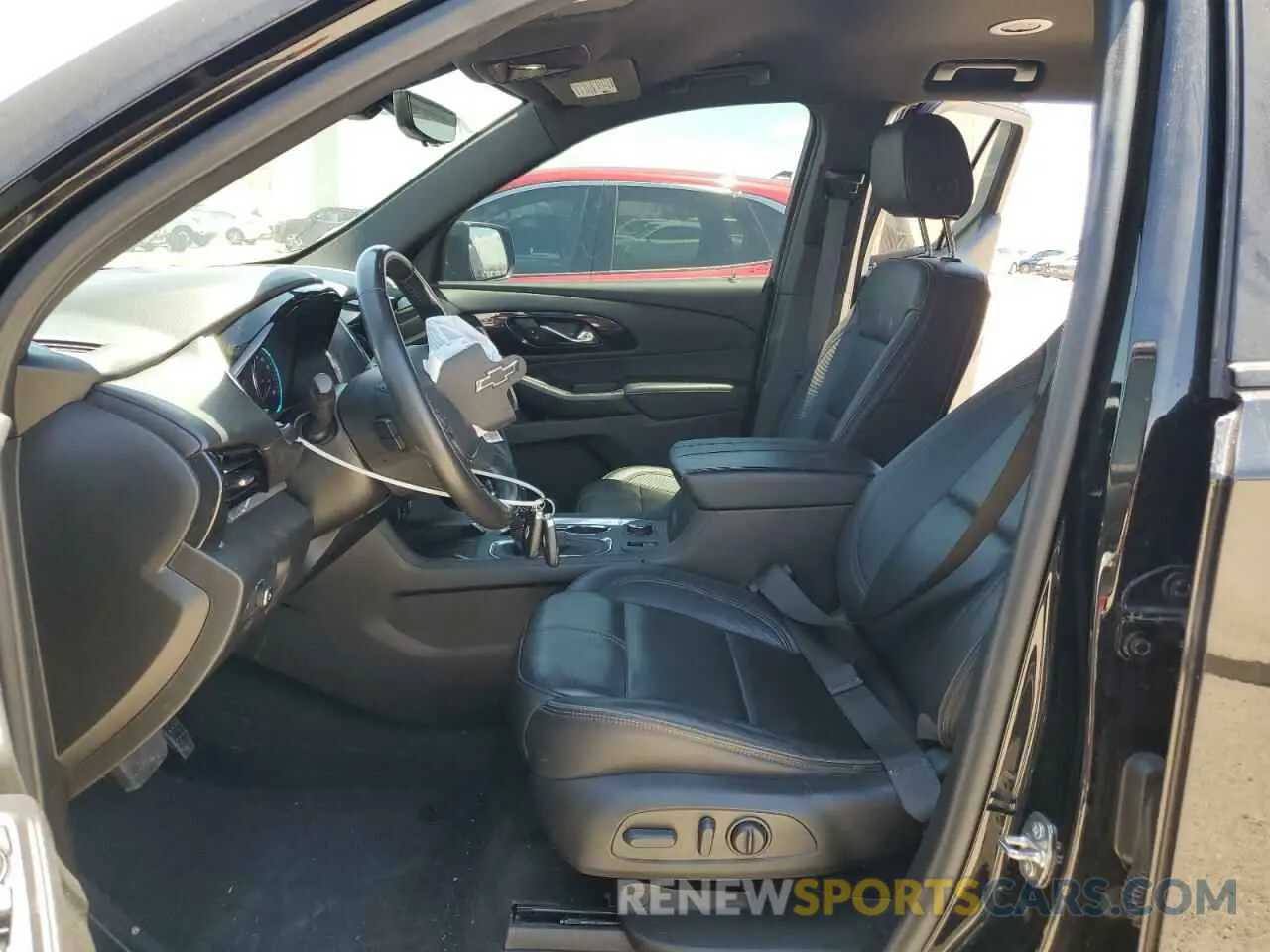 7 Photograph of a damaged car 1GNERJKW2NJ154401 CHEVROLET TRAVERSE 2022