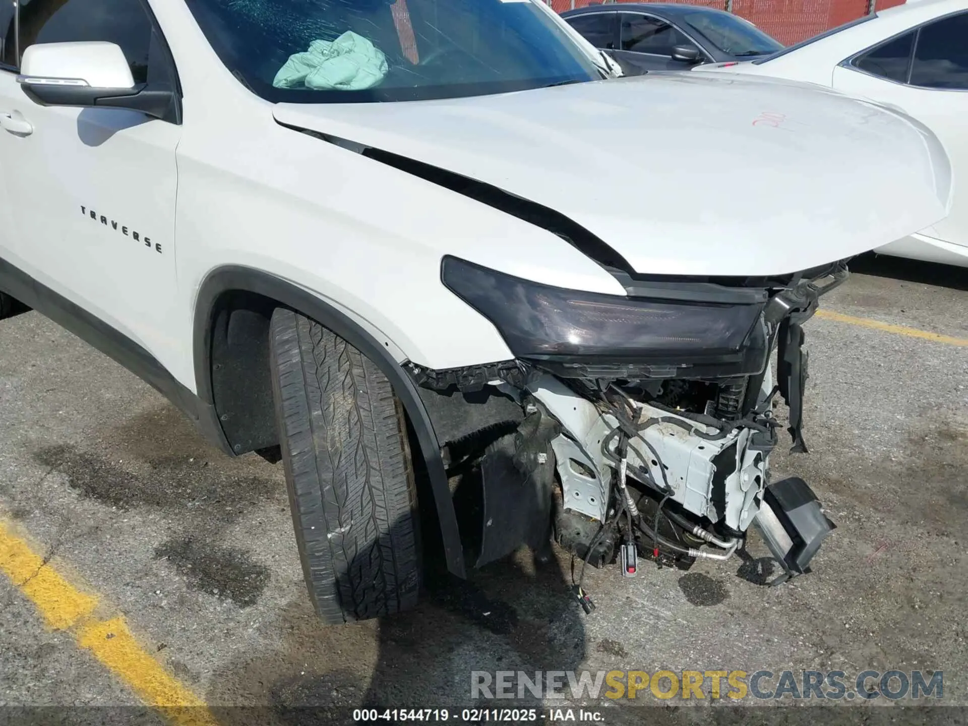 21 Photograph of a damaged car 1GNERJKW2NJ185731 CHEVROLET TRAVERSE 2022