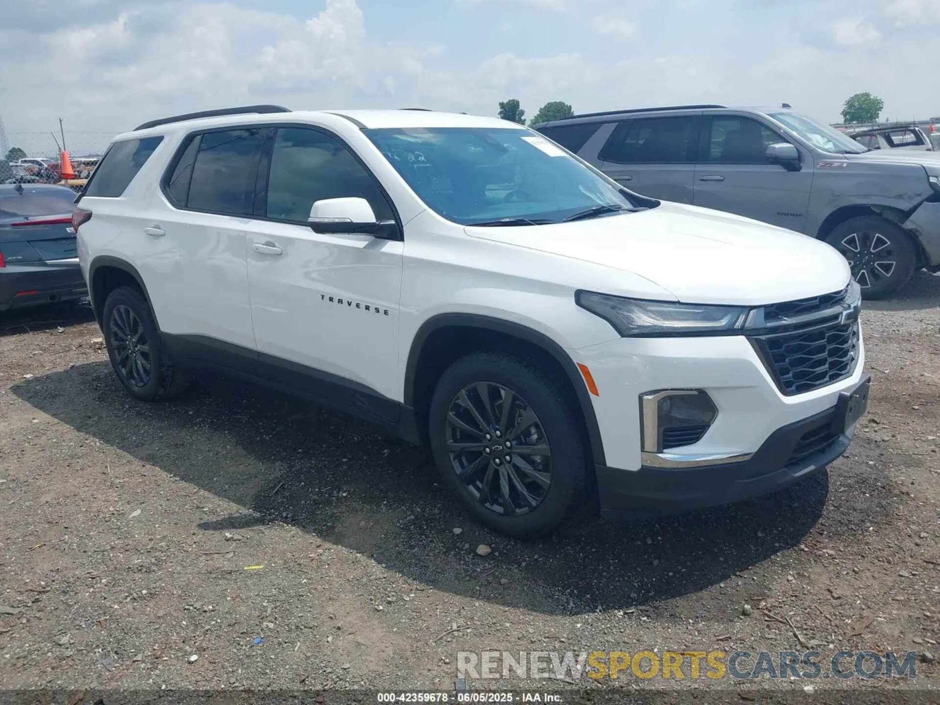 1 Фотография поврежденного автомобиля 1GNERJKW9NJ189470 CHEVROLET TRAVERSE 2022