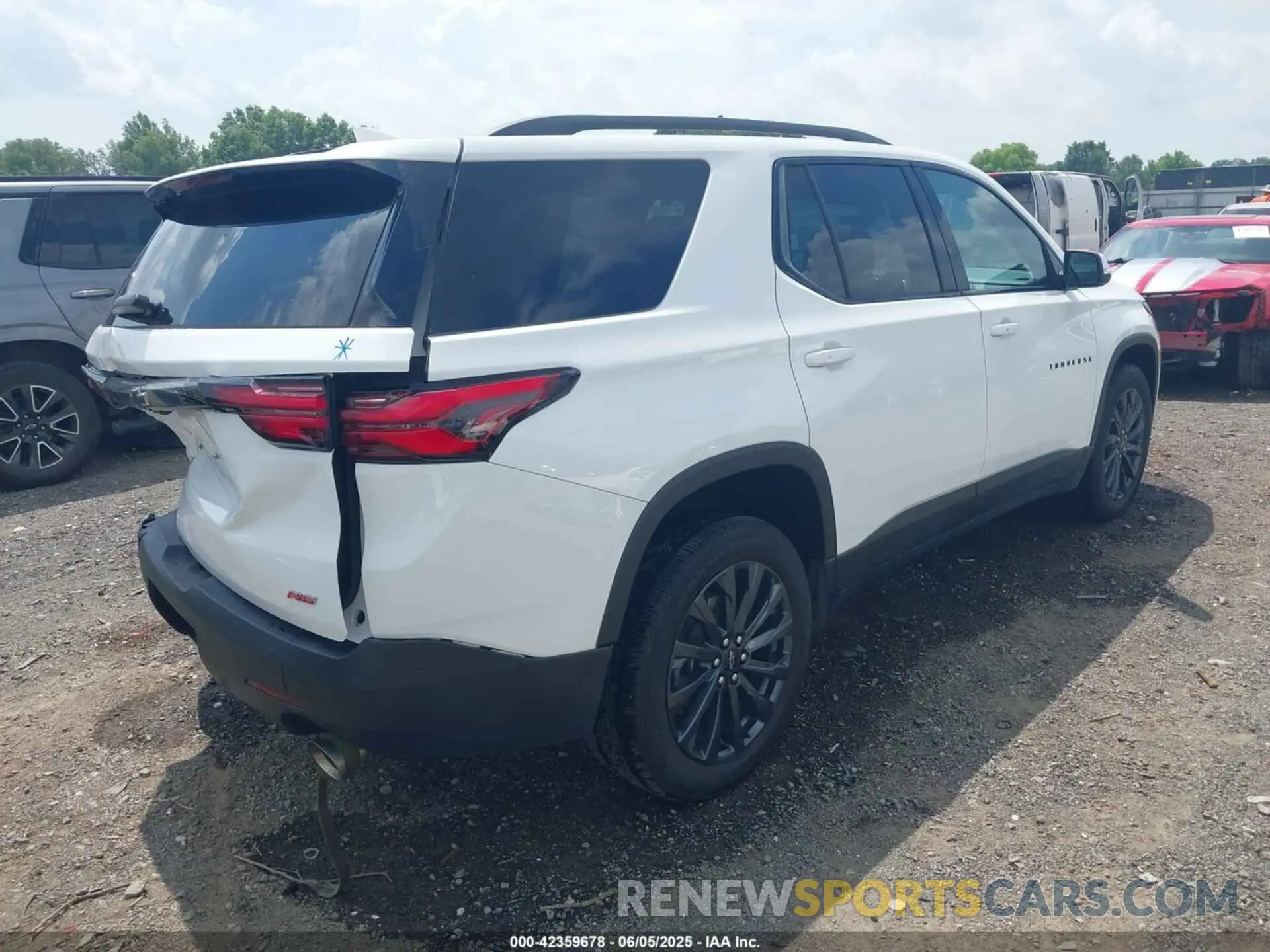 4 Фотография поврежденного автомобиля 1GNERJKW9NJ189470 CHEVROLET TRAVERSE 2022