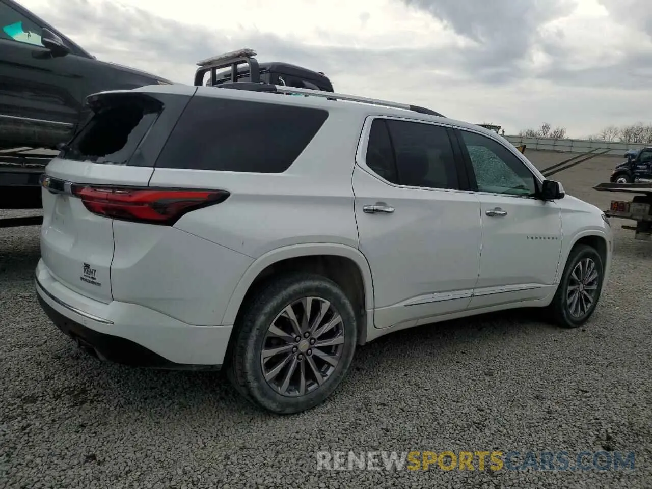 3 Фотография поврежденного автомобиля 1GNERKKW0NJ145251 CHEVROLET TRAVERSE 2022