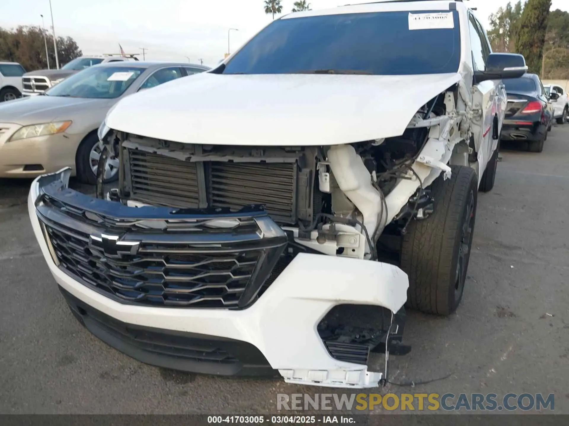 6 Photograph of a damaged car 1GNERKKW2NJ179594 CHEVROLET TRAVERSE 2022