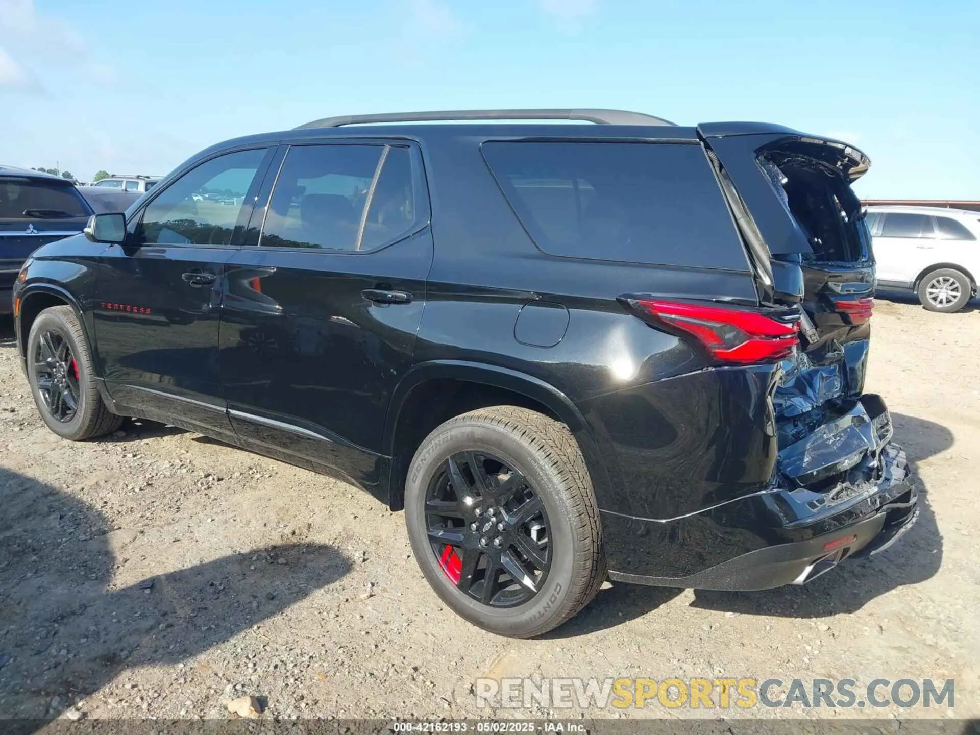 3 Photograph of a damaged car 1GNERKKW9NJ153316 CHEVROLET TRAVERSE 2022