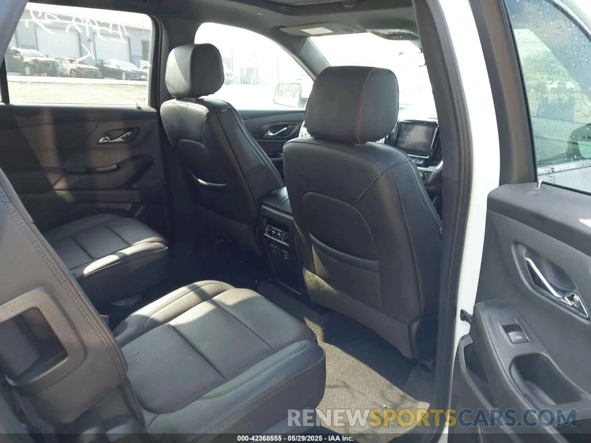 8 Фотография поврежденного автомобиля 1GNERNKW9NJ159232 CHEVROLET TRAVERSE 2022
