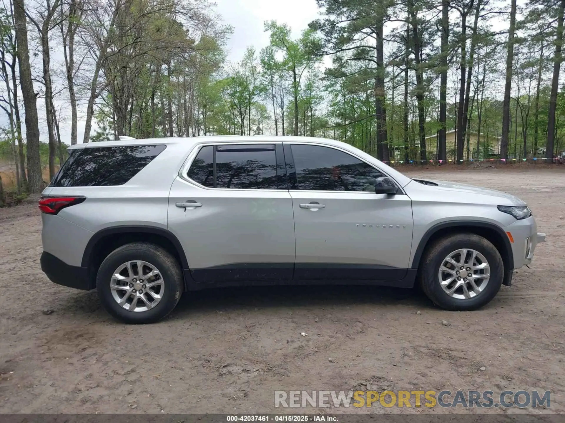 14 Фотография поврежденного автомобиля 1GNEVFKW4NJ101305 CHEVROLET TRAVERSE 2022