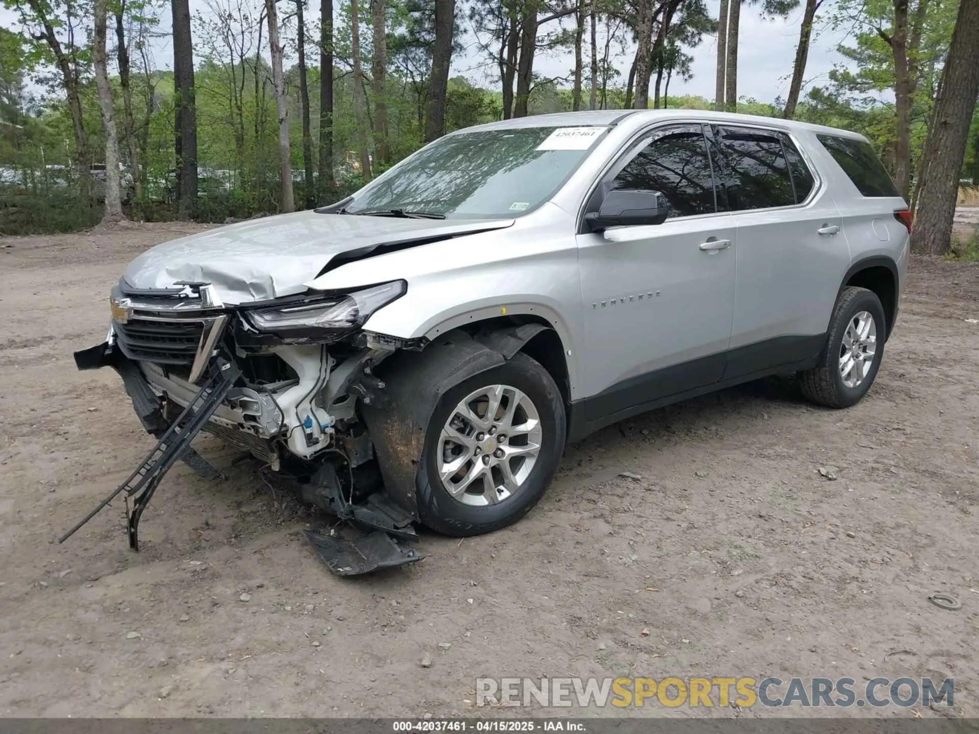 2 Фотография поврежденного автомобиля 1GNEVFKW4NJ101305 CHEVROLET TRAVERSE 2022
