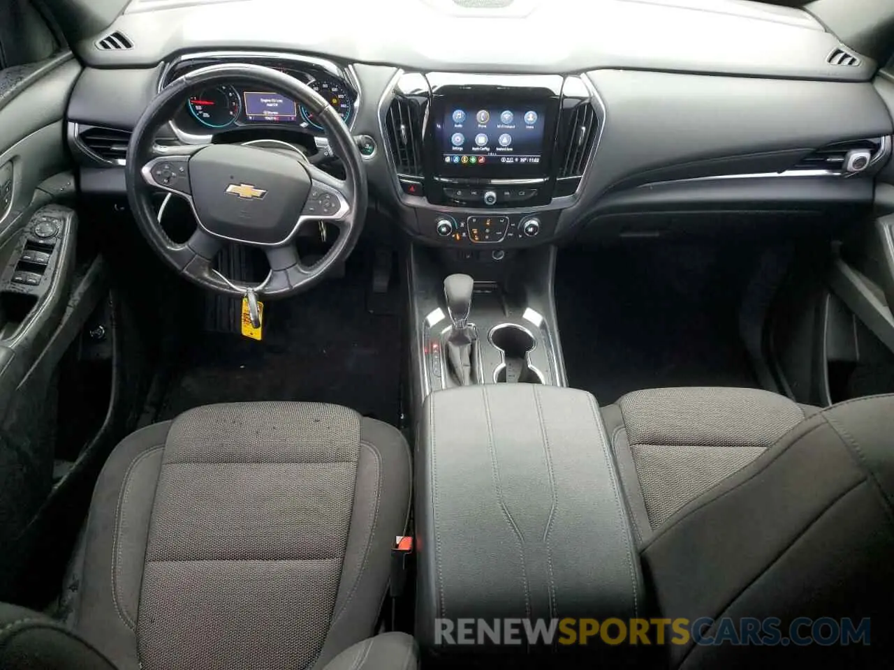 8 Photograph of a damaged car 1GNEVGKW4NJ113671 CHEVROLET TRAVERSE 2022