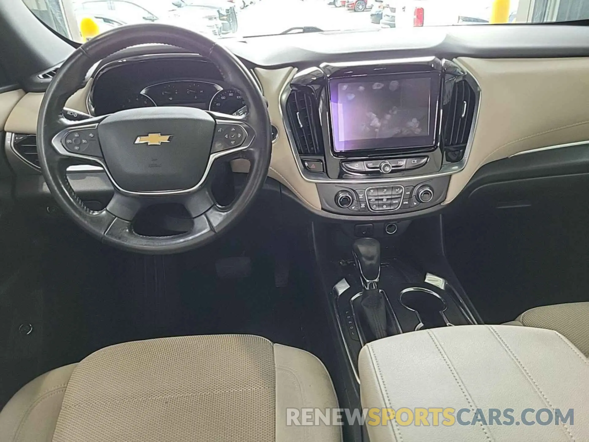 3 Фотография поврежденного автомобиля 1GNEVGKW6NJ151516 CHEVROLET TRAVERSE 2022
