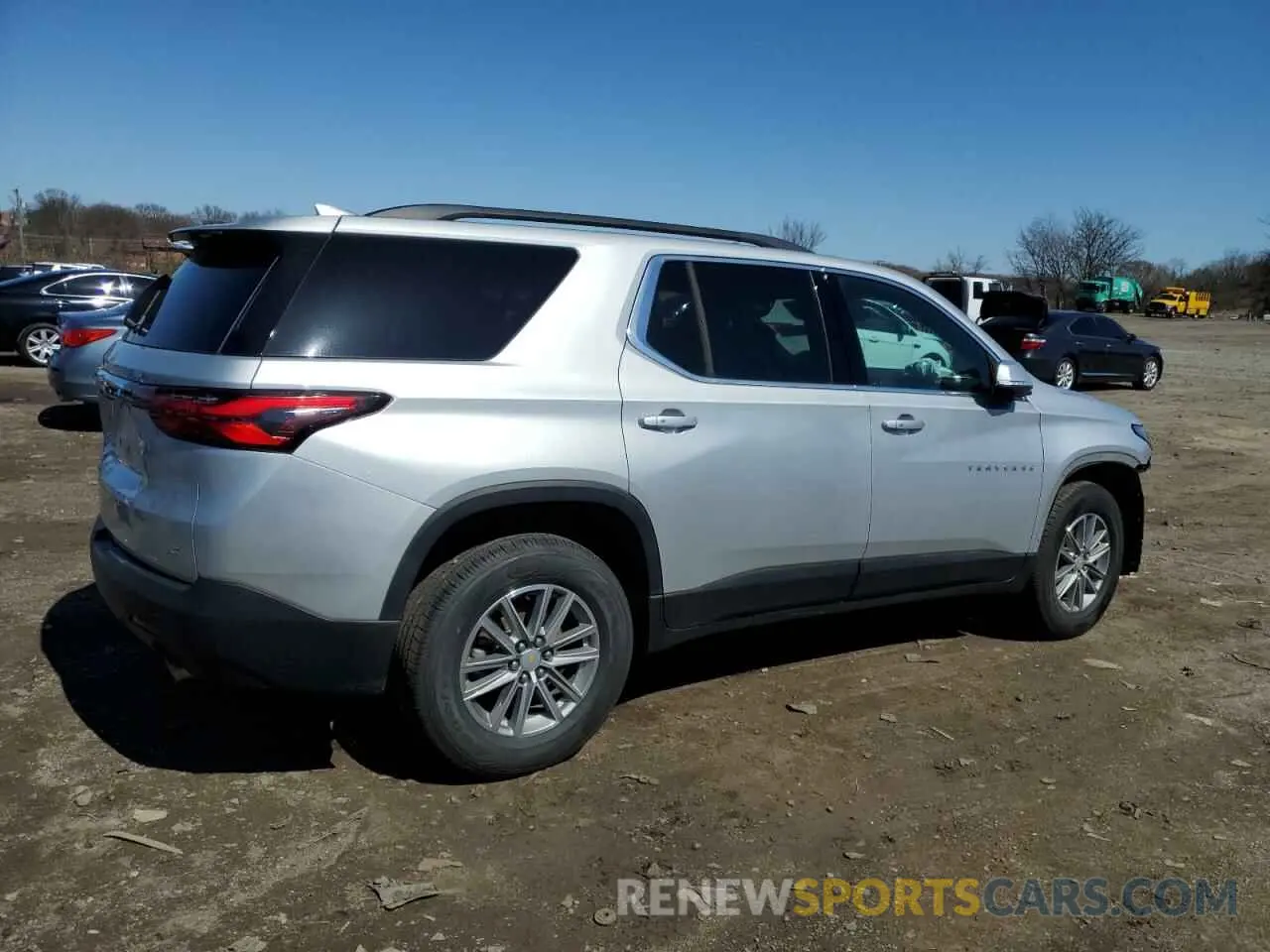 3 Фотография поврежденного автомобиля 1GNEVGKW7NJ116290 CHEVROLET TRAVERSE 2022