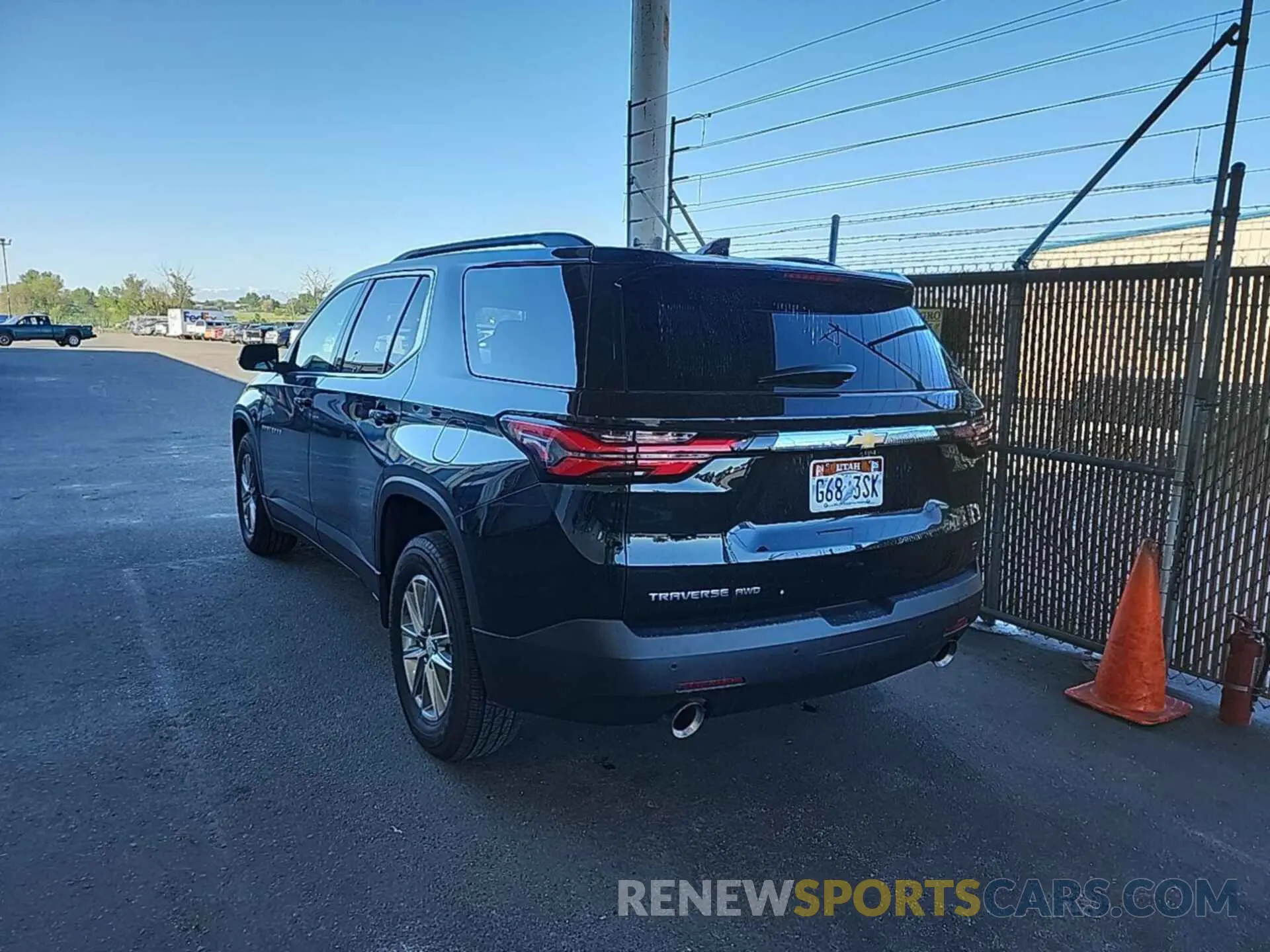 10 Photograph of a damaged car 1GNEVGKW7NJ151685 CHEVROLET TRAVERSE 2022