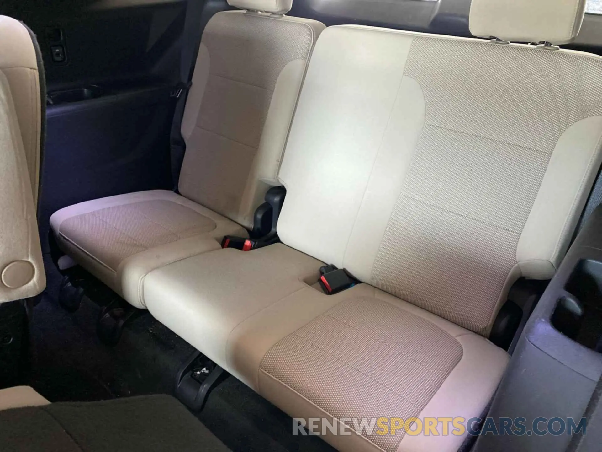 11 Фотография поврежденного автомобиля 1GNEVGKW9NJ180766 CHEVROLET TRAVERSE 2022