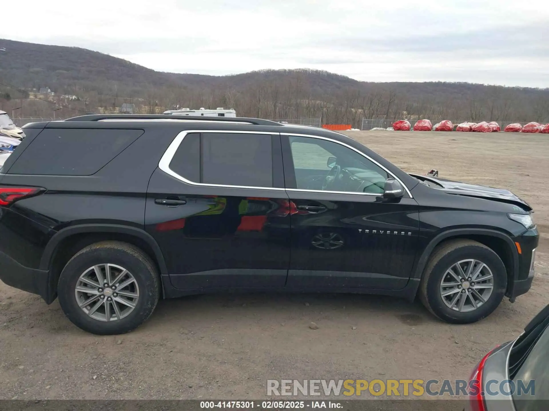 13 Фотография поврежденного автомобиля 1GNEVGKW9NJ187846 CHEVROLET TRAVERSE 2022