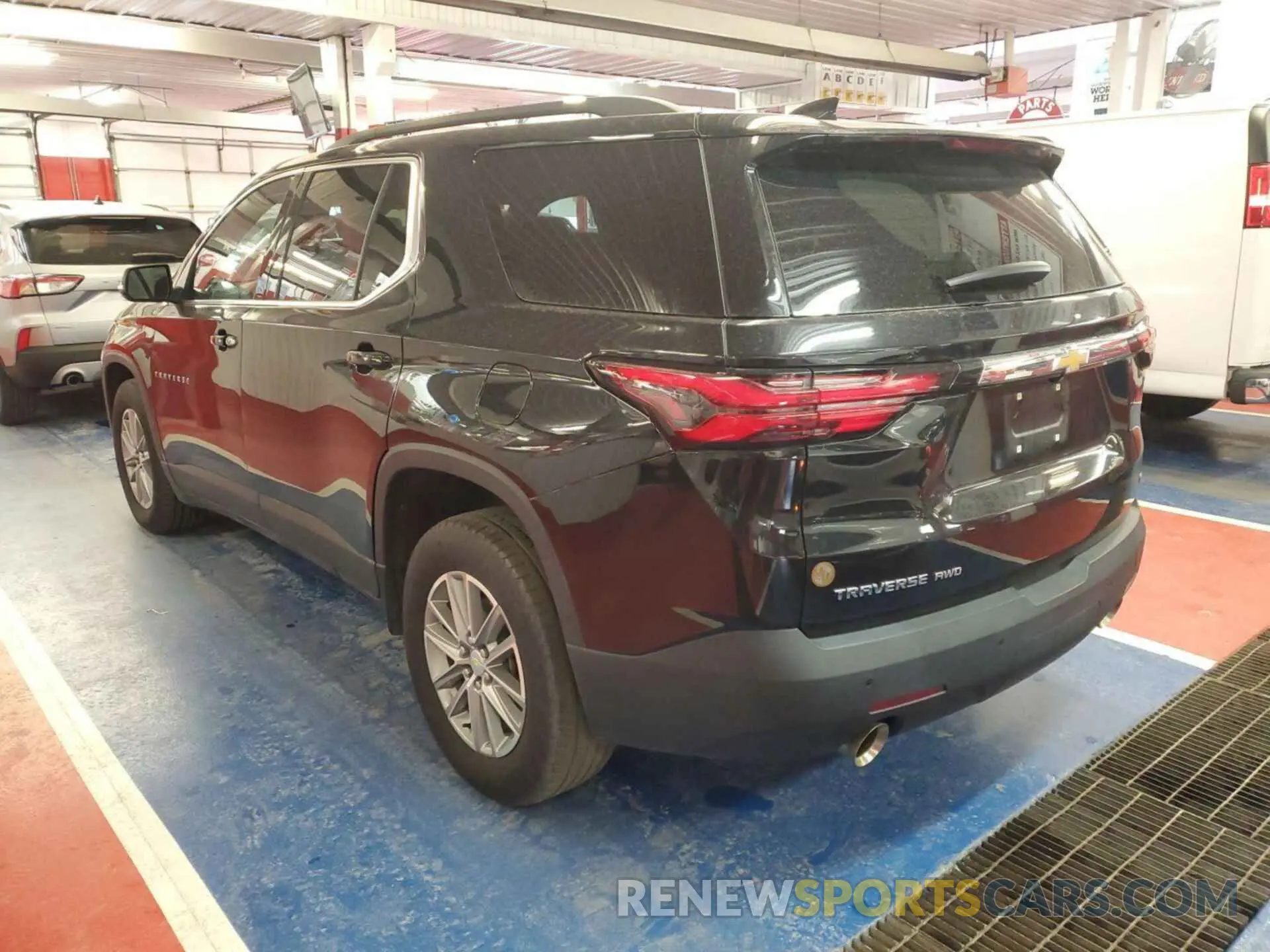 14 Photograph of a damaged car 1GNEVGKWXNJ141202 CHEVROLET TRAVERSE 2022