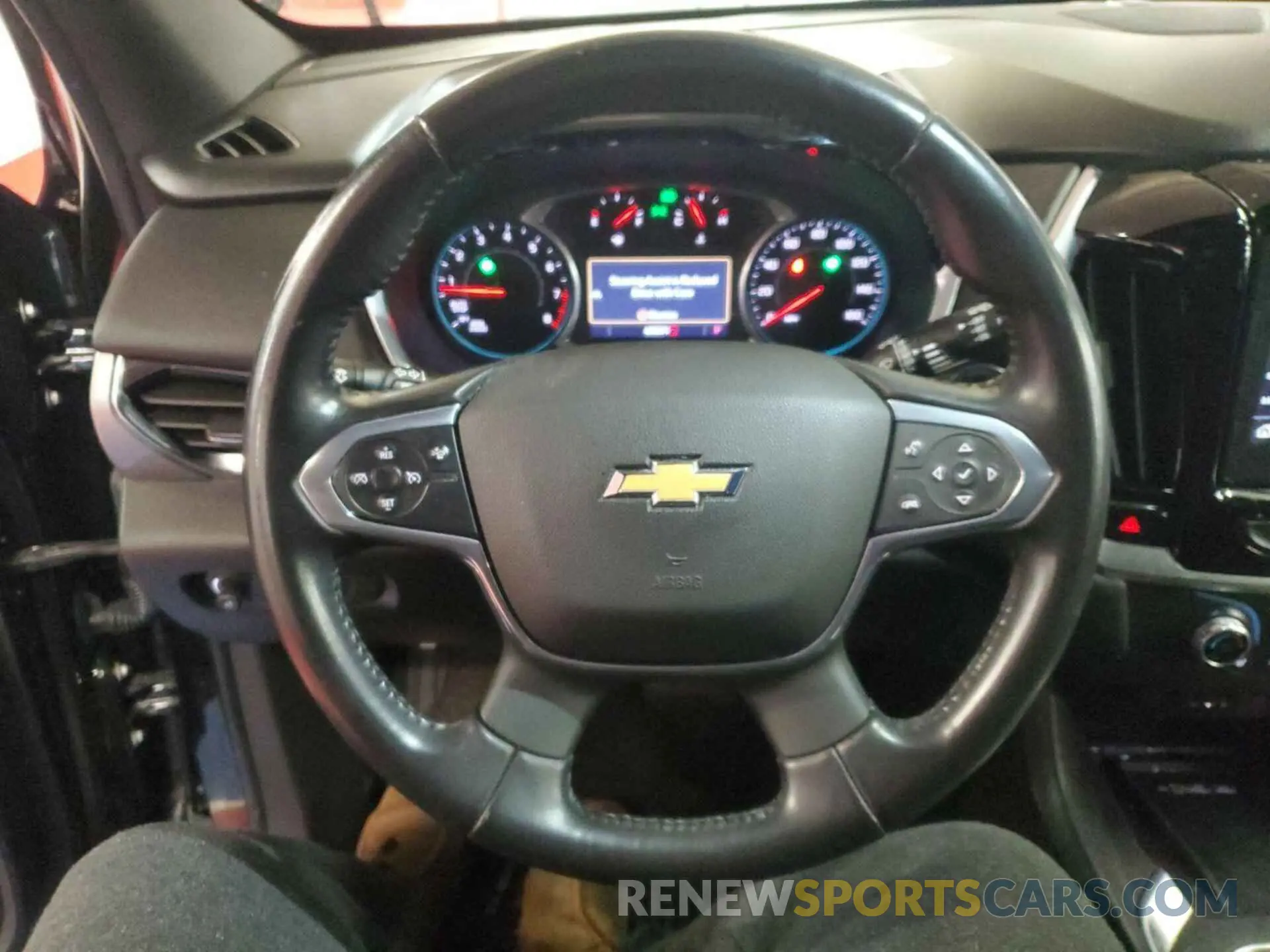6 Photograph of a damaged car 1GNEVGKWXNJ141202 CHEVROLET TRAVERSE 2022