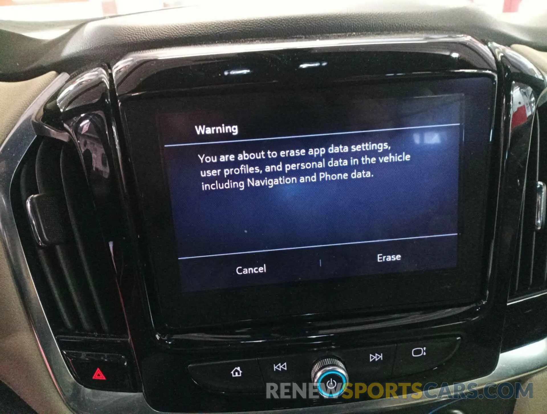 10 Фотография поврежденного автомобиля 1GNEVGKWXNJ150837 CHEVROLET TRAVERSE 2022