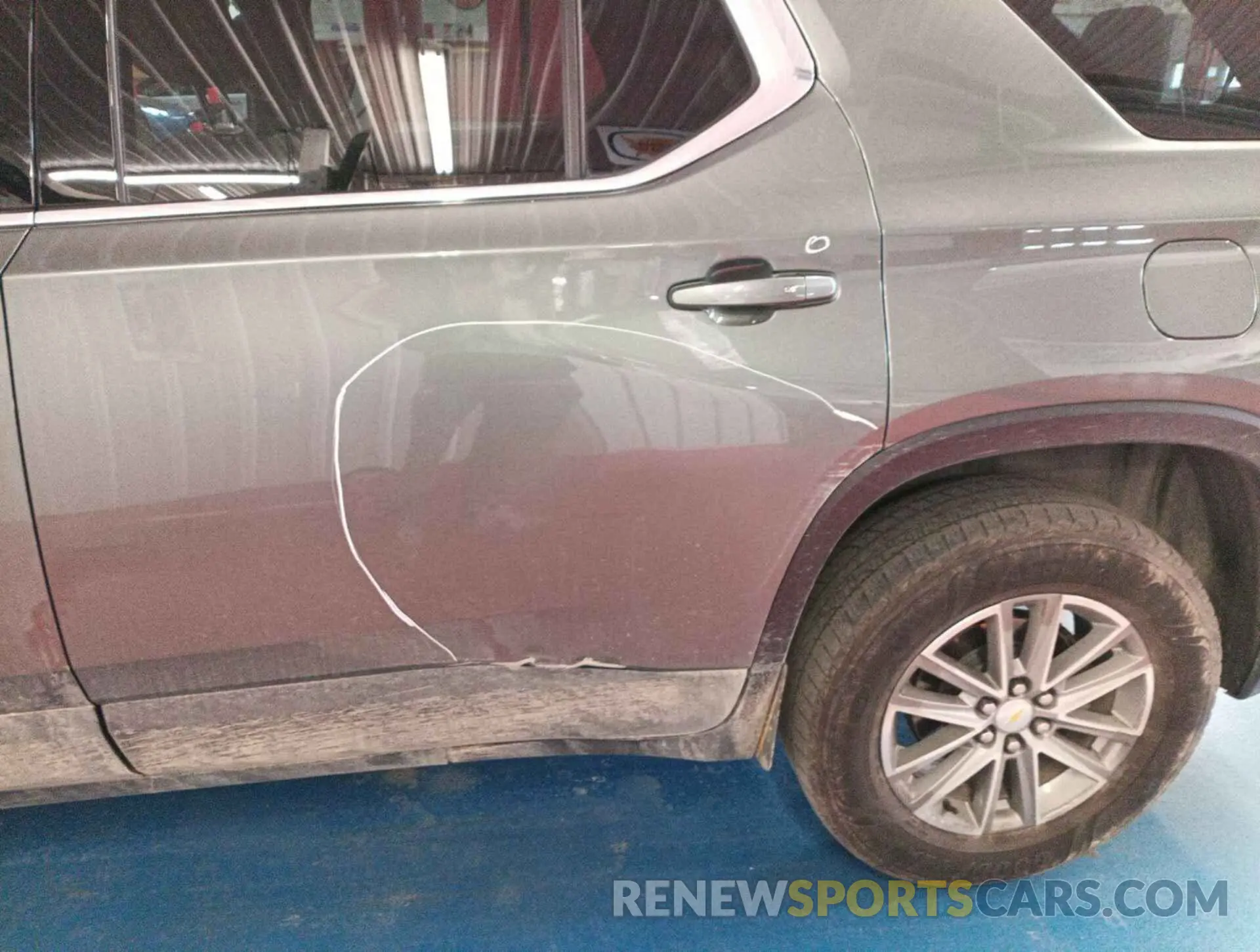 27 Фотография поврежденного автомобиля 1GNEVGKWXNJ150837 CHEVROLET TRAVERSE 2022