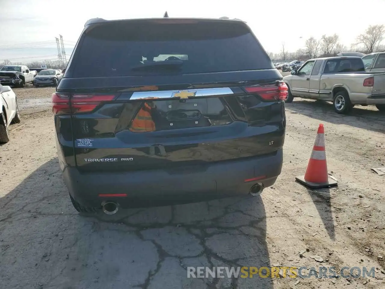 6 Фотография поврежденного автомобиля 1GNEVHKW0NJ149492 CHEVROLET TRAVERSE 2022