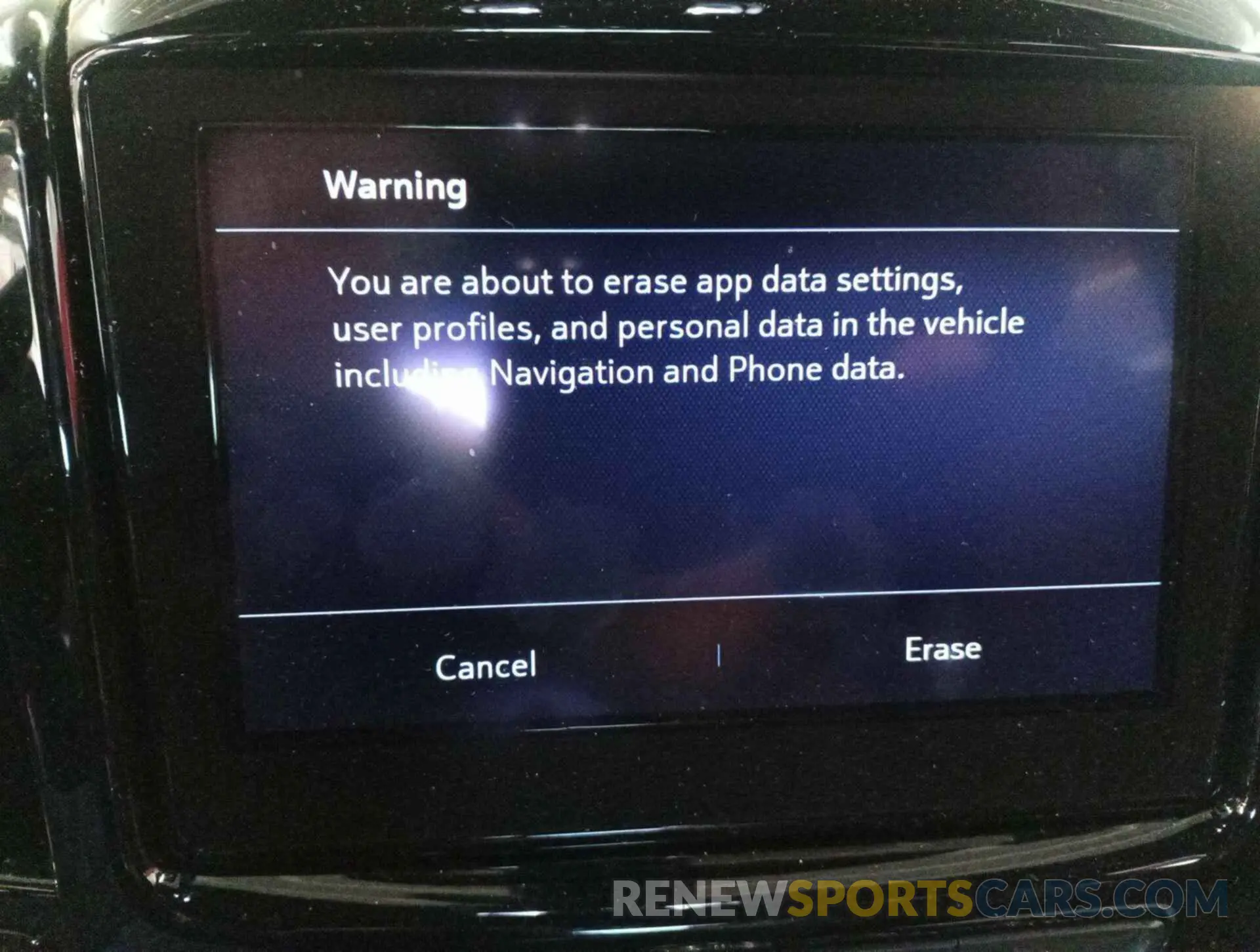 11 Photograph of a damaged car 1GNEVHKW5NJ151576 CHEVROLET TRAVERSE 2022
