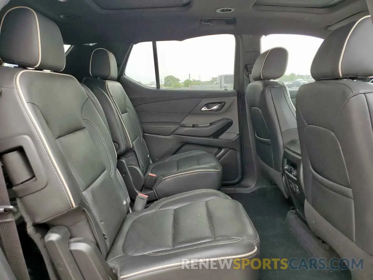 11 Фотография поврежденного автомобиля 1GNEVKKW3NJ123529 CHEVROLET TRAVERSE 2022