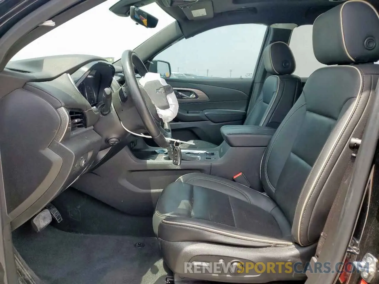 7 Фотография поврежденного автомобиля 1GNEVKKW3NJ123529 CHEVROLET TRAVERSE 2022
