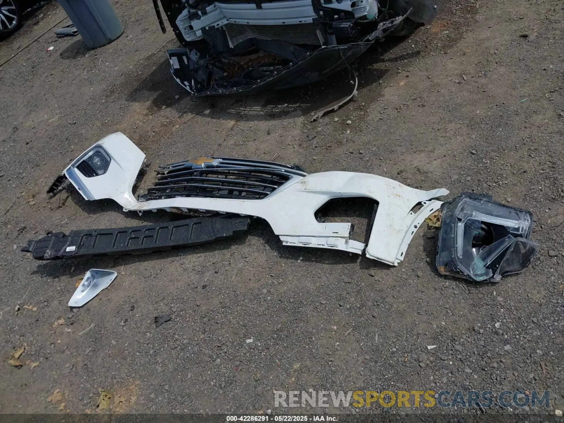 12 Фотография поврежденного автомобиля 1GNEVKKW4NJ191323 CHEVROLET TRAVERSE 2022