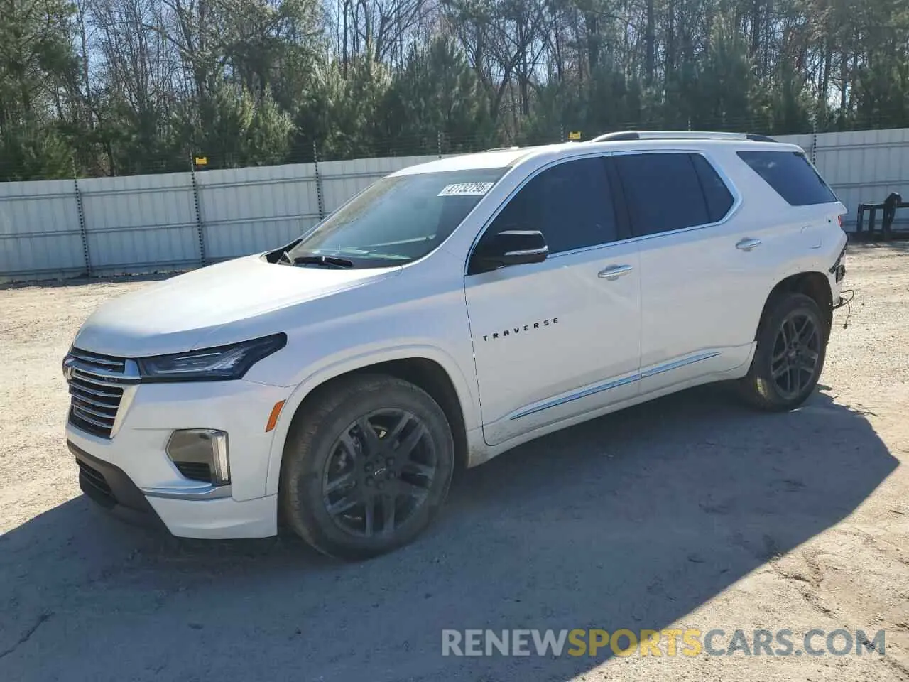 1 Фотография поврежденного автомобиля 1GNEVKKW7NJ181417 CHEVROLET TRAVERSE 2022