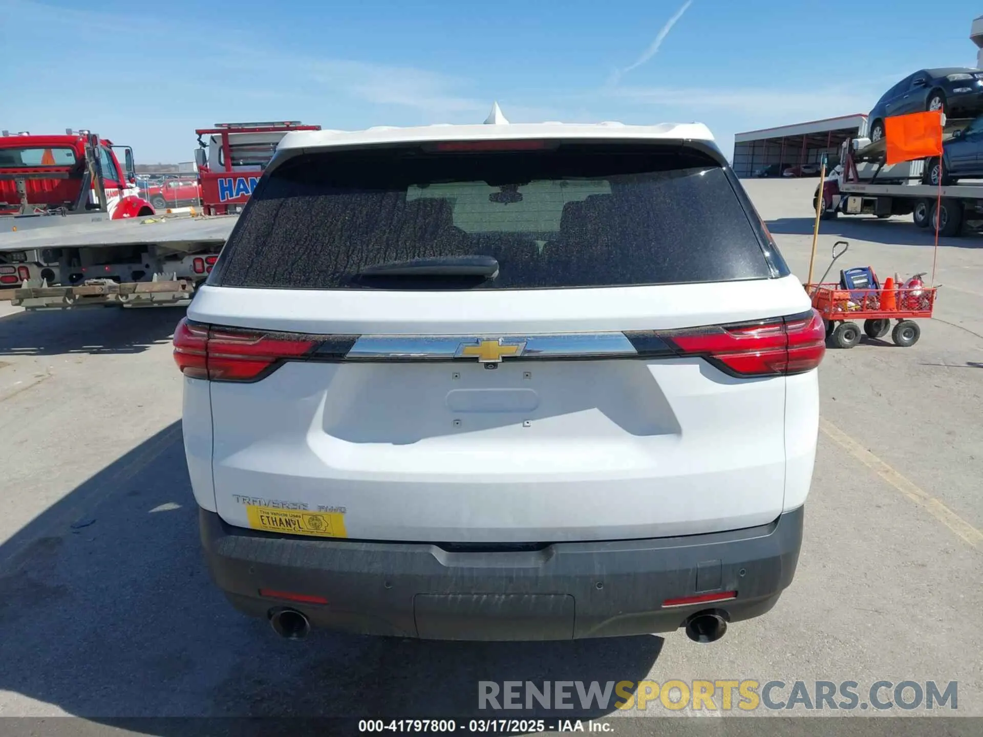 16 Photograph of a damaged car 1GNEVLKWXNJ102005 CHEVROLET TRAVERSE 2022