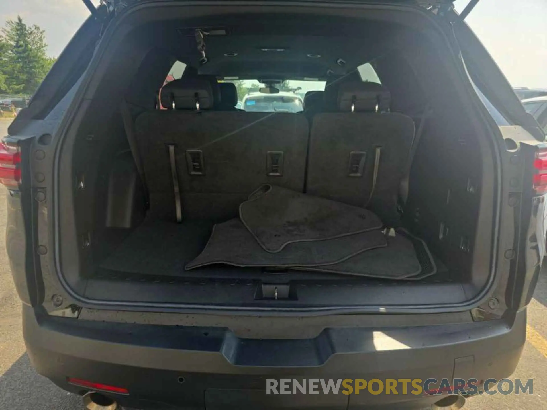 17 Фотография поврежденного автомобиля 1GNEVMKW4NJ123597 CHEVROLET TRAVERSE 2022