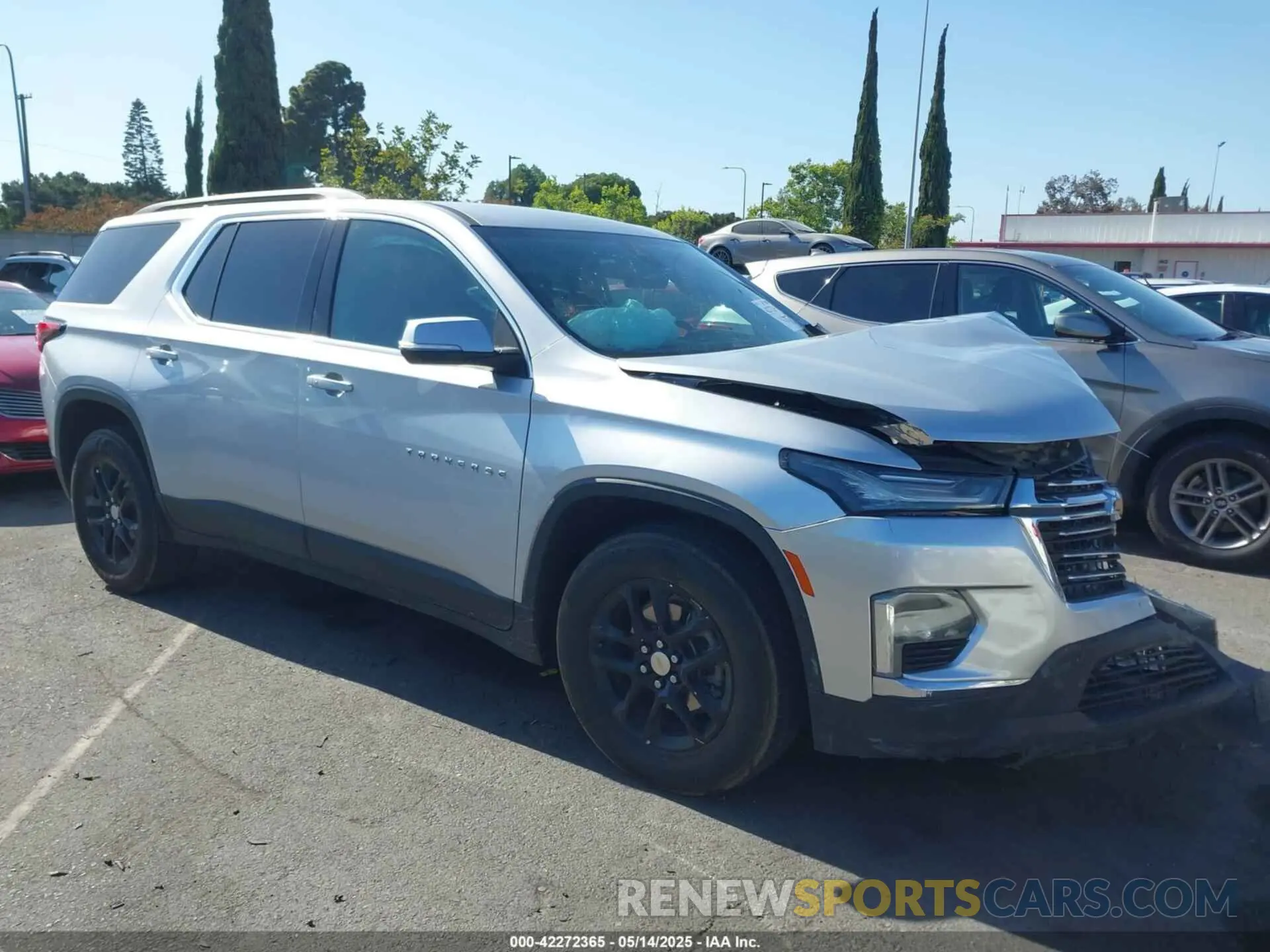 1 Photograph of a damaged car 1GNEVMKW7NJ168646 CHEVROLET TRAVERSE 2022
