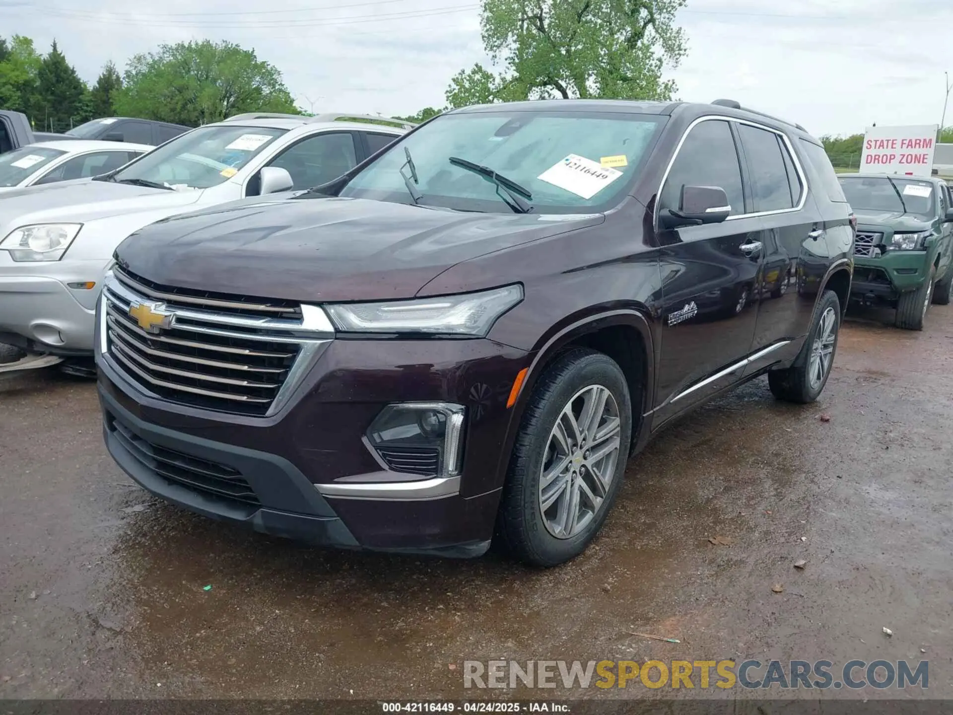 2 Photograph of a damaged car 1GNEVNKW2NJ109753 CHEVROLET TRAVERSE 2022