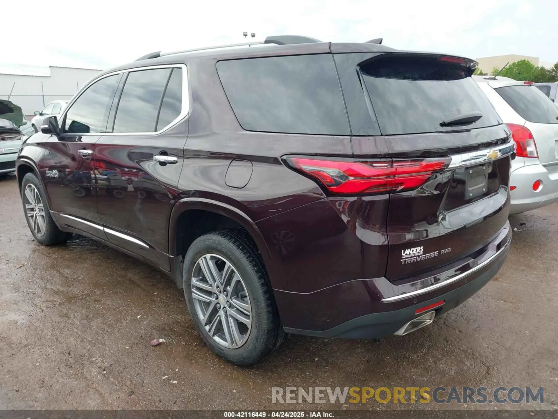 3 Photograph of a damaged car 1GNEVNKW2NJ109753 CHEVROLET TRAVERSE 2022