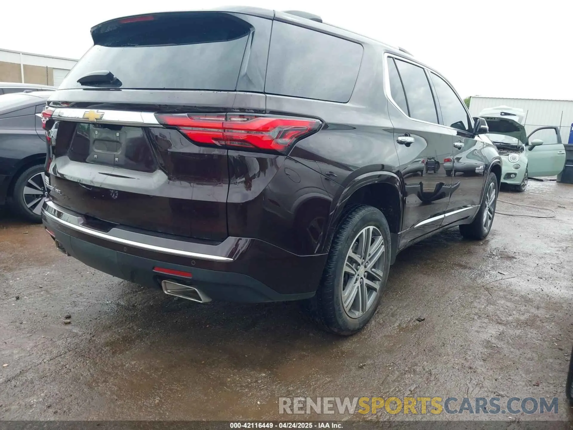 4 Photograph of a damaged car 1GNEVNKW2NJ109753 CHEVROLET TRAVERSE 2022