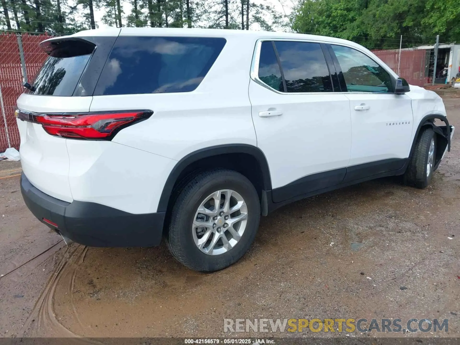 4 Photograph of a damaged car 1GNERFKW0PJ328742 CHEVROLET TRAVERSE 2023
