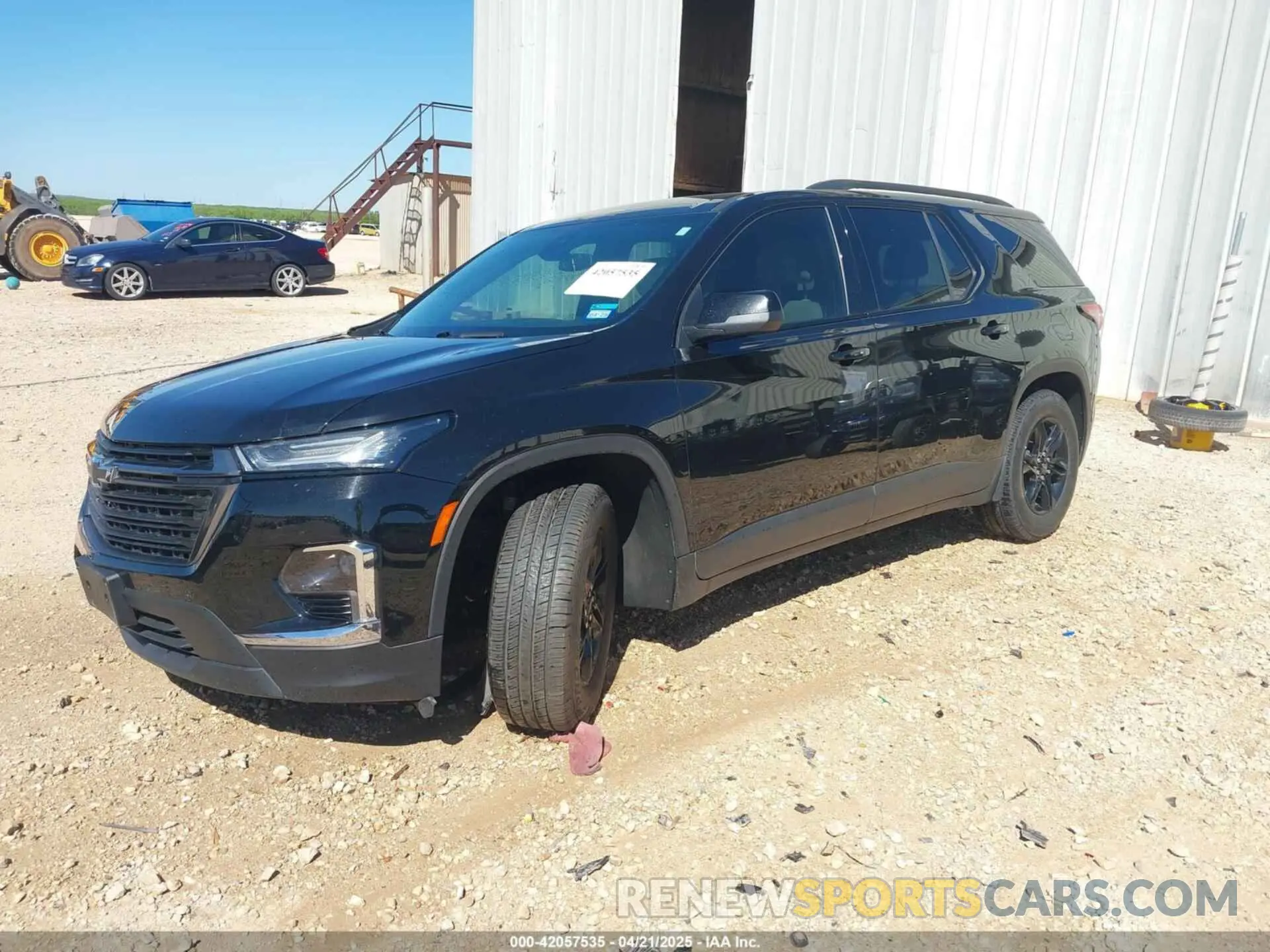 2 Фотография поврежденного автомобиля 1GNERFKW2PJ238587 CHEVROLET TRAVERSE 2023
