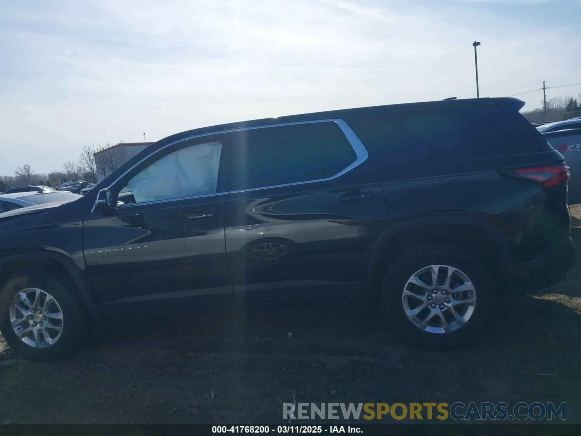 14 Photograph of a damaged car 1GNERFKW2PJ320318 CHEVROLET TRAVERSE 2023