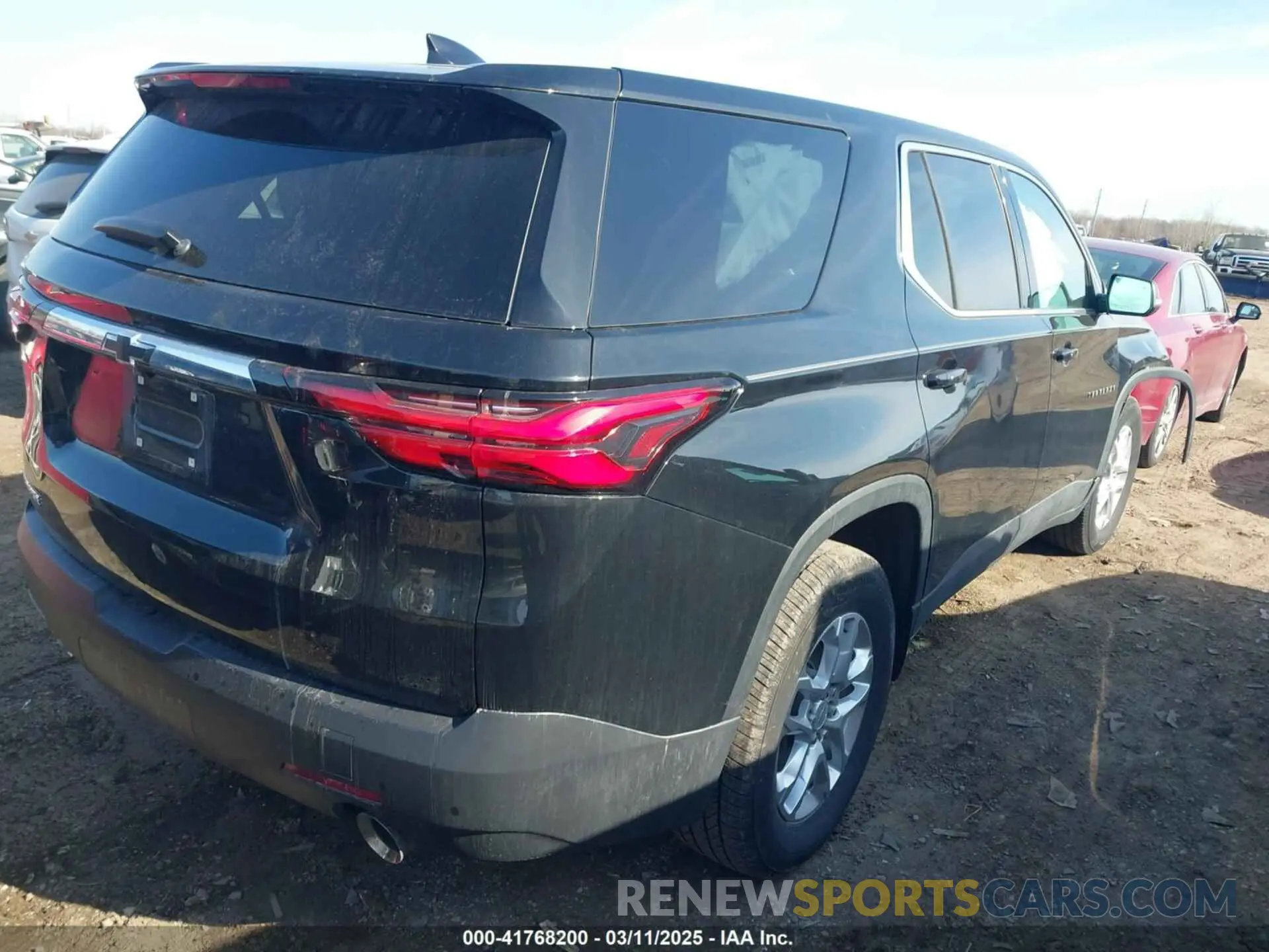 4 Photograph of a damaged car 1GNERFKW2PJ320318 CHEVROLET TRAVERSE 2023