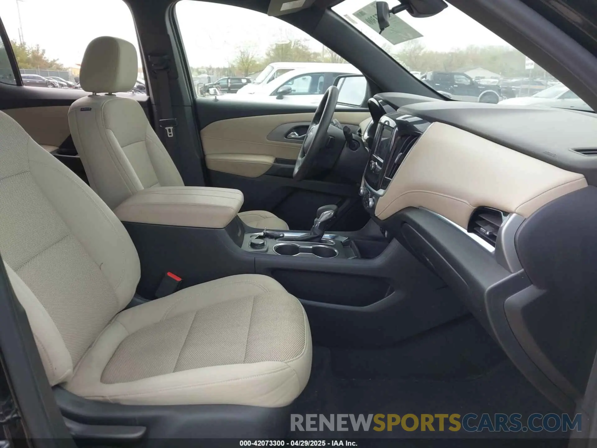 5 Фотография поврежденного автомобиля 1GNERFKW6PJ103791 CHEVROLET TRAVERSE 2023