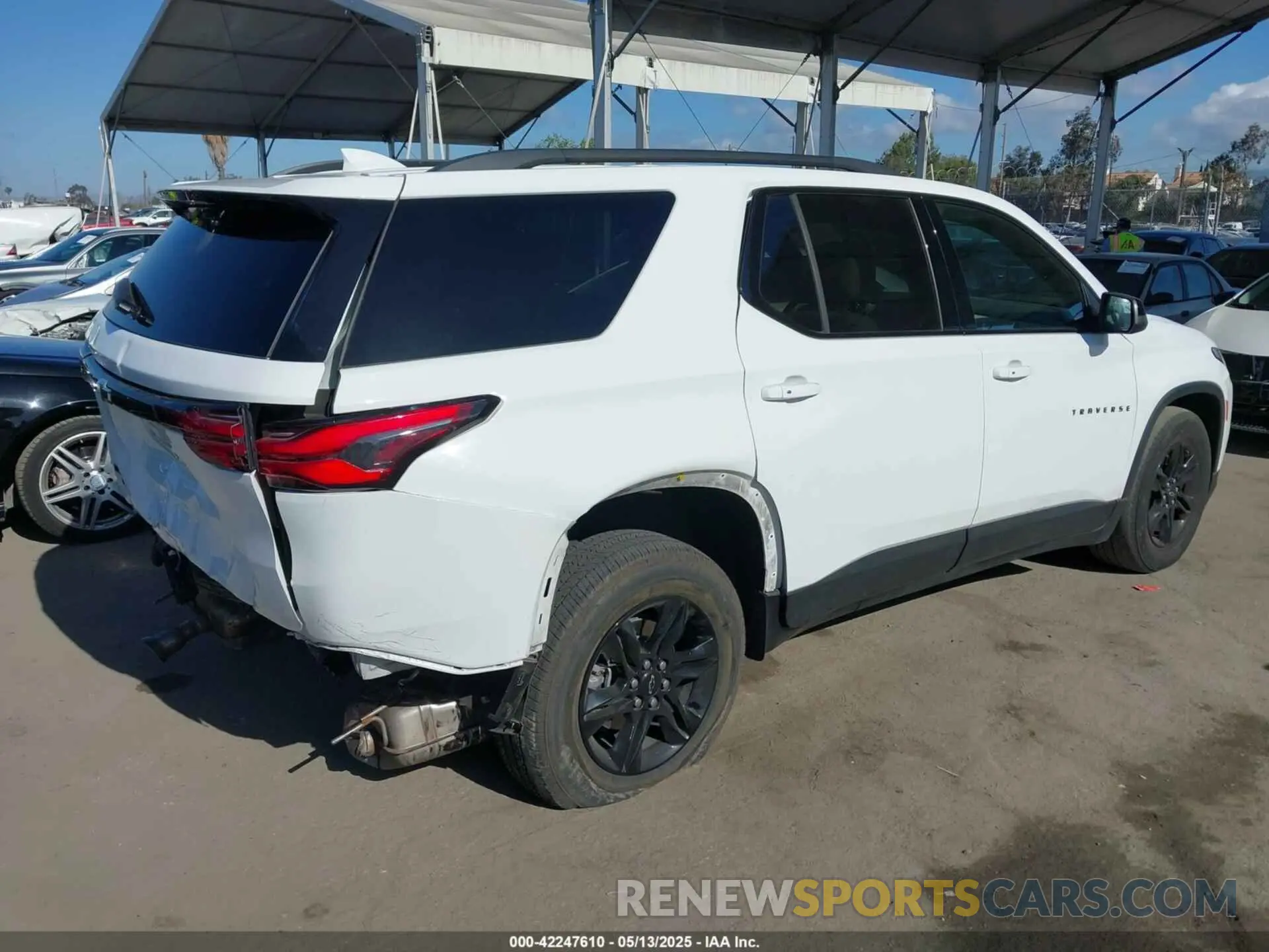 4 Photograph of a damaged car 1GNERFKW7PJ173137 CHEVROLET TRAVERSE 2023