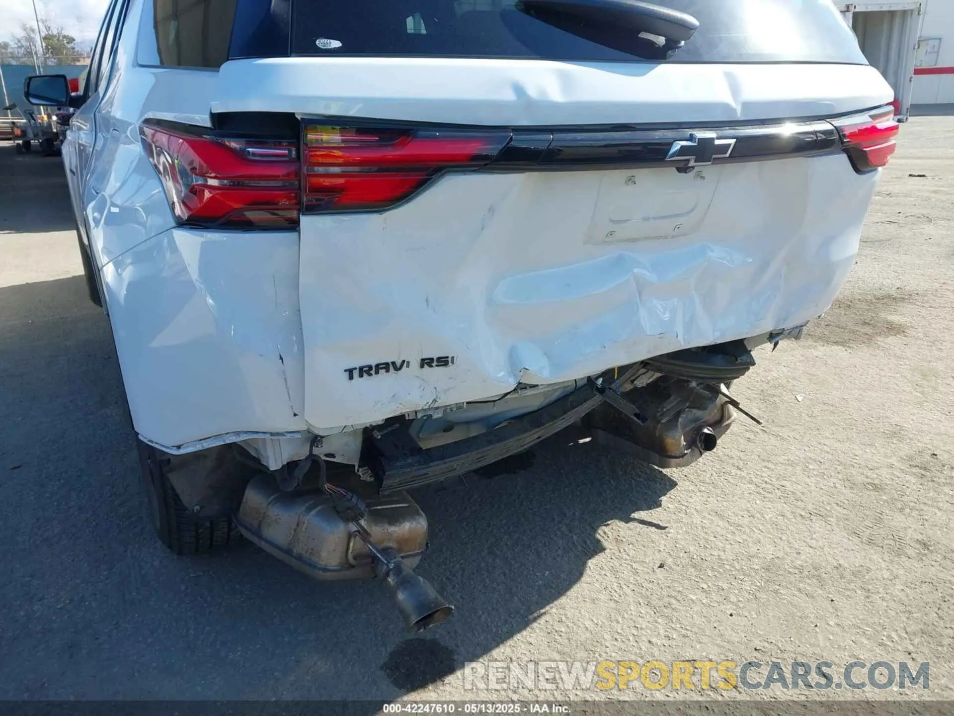 6 Photograph of a damaged car 1GNERFKW7PJ173137 CHEVROLET TRAVERSE 2023