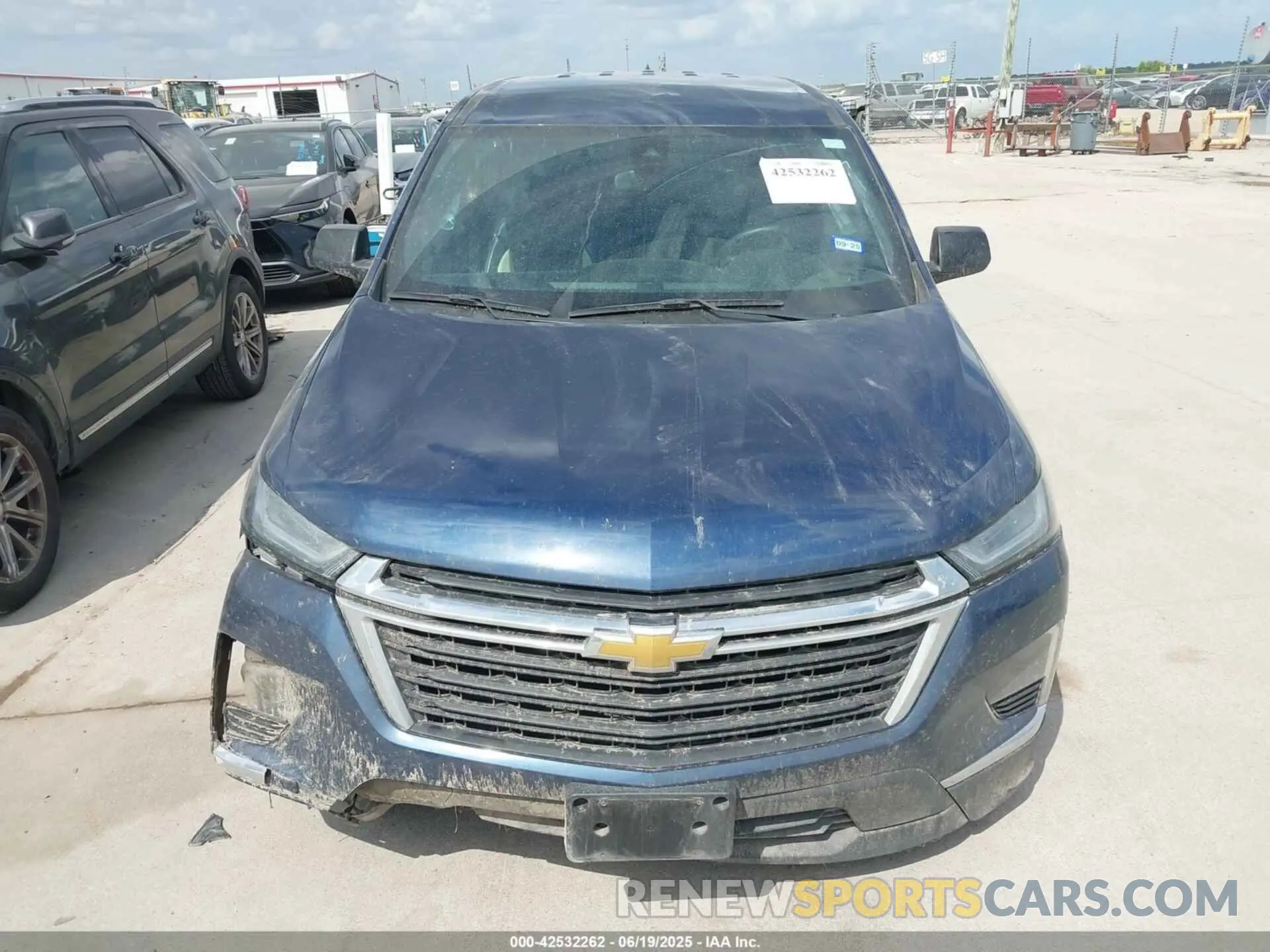12 Photograph of a damaged car 1GNERFKW8PJ226038 CHEVROLET TRAVERSE 2023