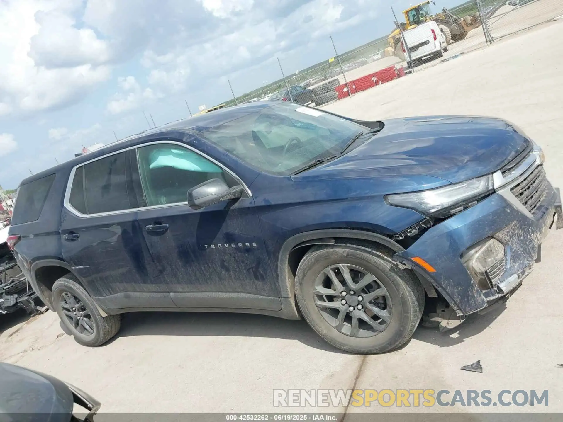 13 Photograph of a damaged car 1GNERFKW8PJ226038 CHEVROLET TRAVERSE 2023