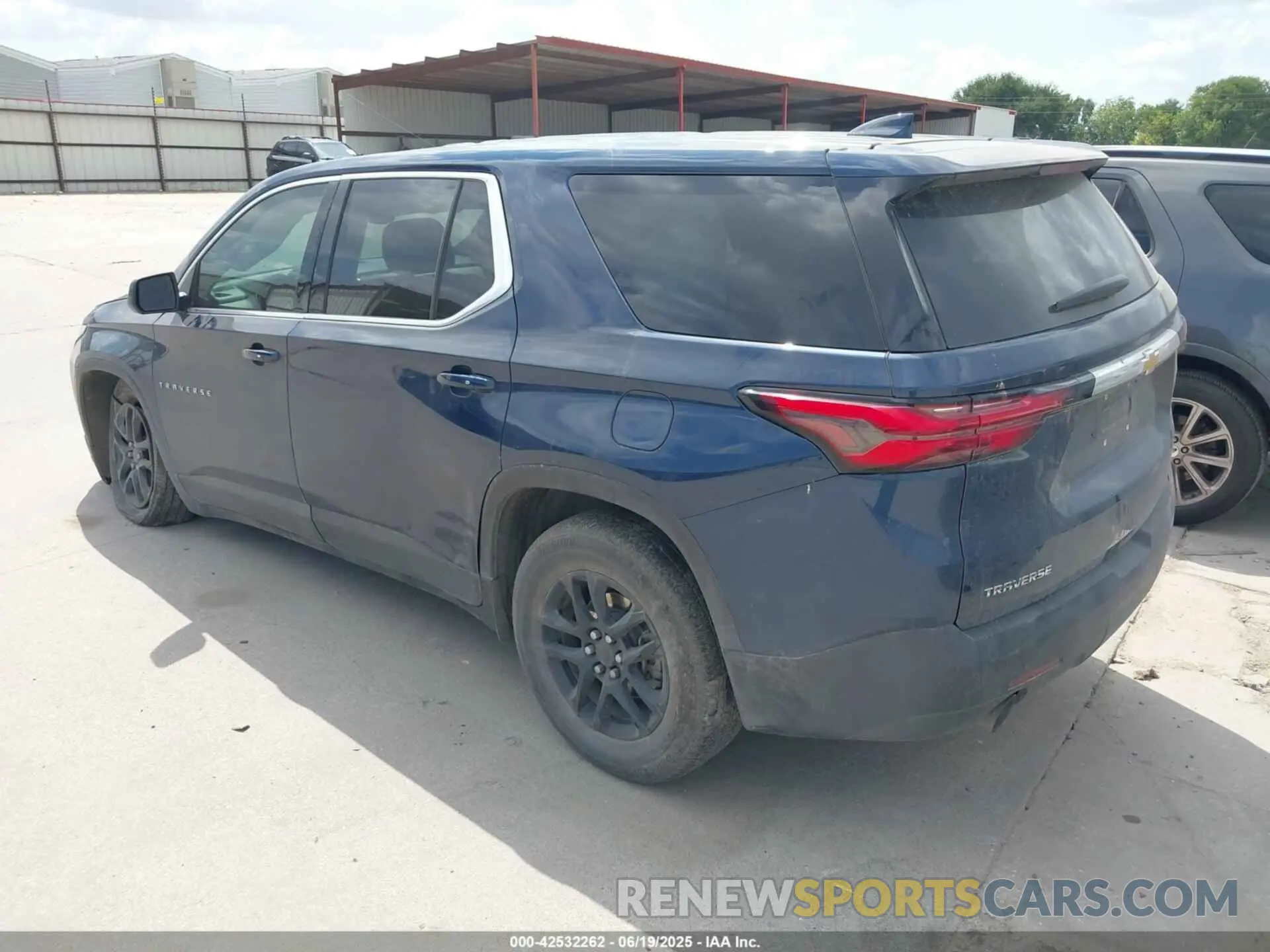3 Photograph of a damaged car 1GNERFKW8PJ226038 CHEVROLET TRAVERSE 2023