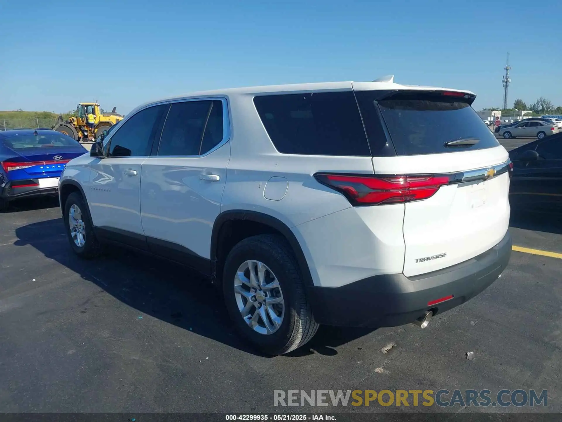 3 Photograph of a damaged car 1GNERFKW8PJ272498 CHEVROLET TRAVERSE 2023