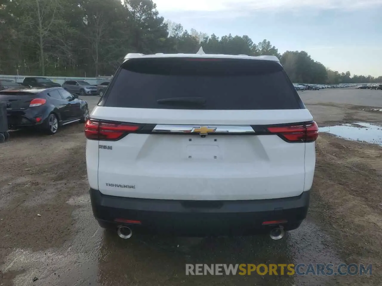 6 Фотография поврежденного автомобиля 1GNERFKW9PJ265267 CHEVROLET TRAVERSE 2023
