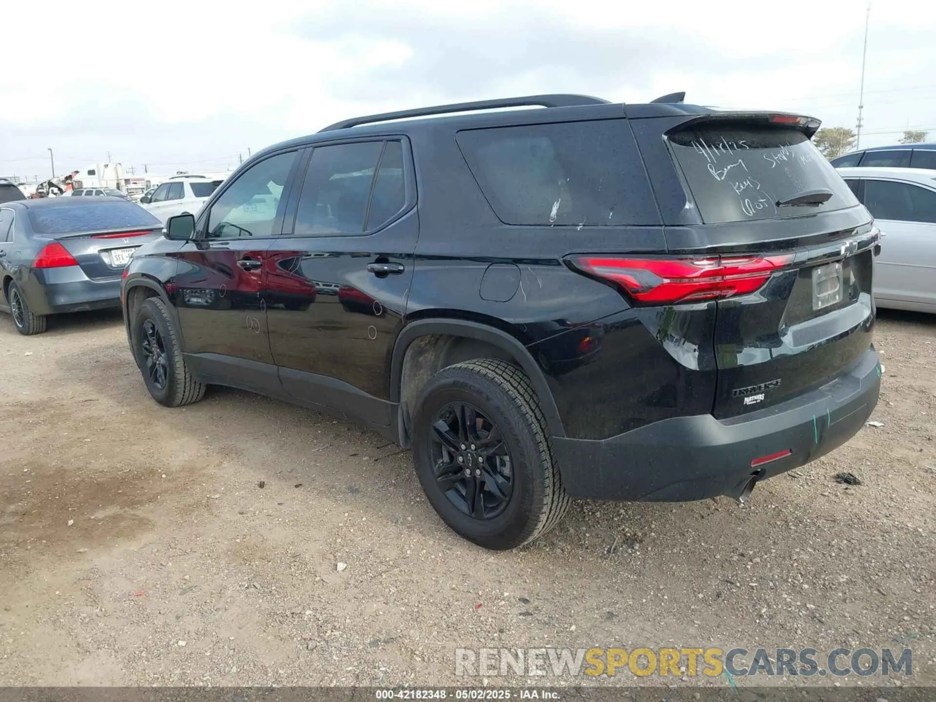 3 Photograph of a damaged car 1GNERGKW2PJ212562 CHEVROLET TRAVERSE 2023